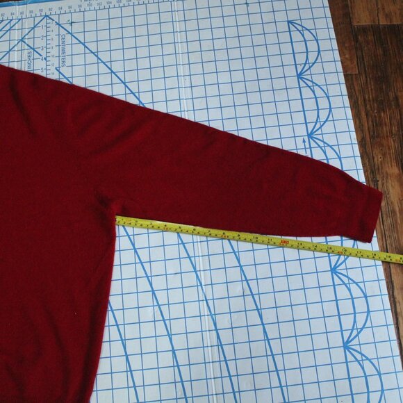 Jos. A. Bank Traveler's Collection 100% Cashmere Maroon Sweater, Medium - Picture 7 of 8